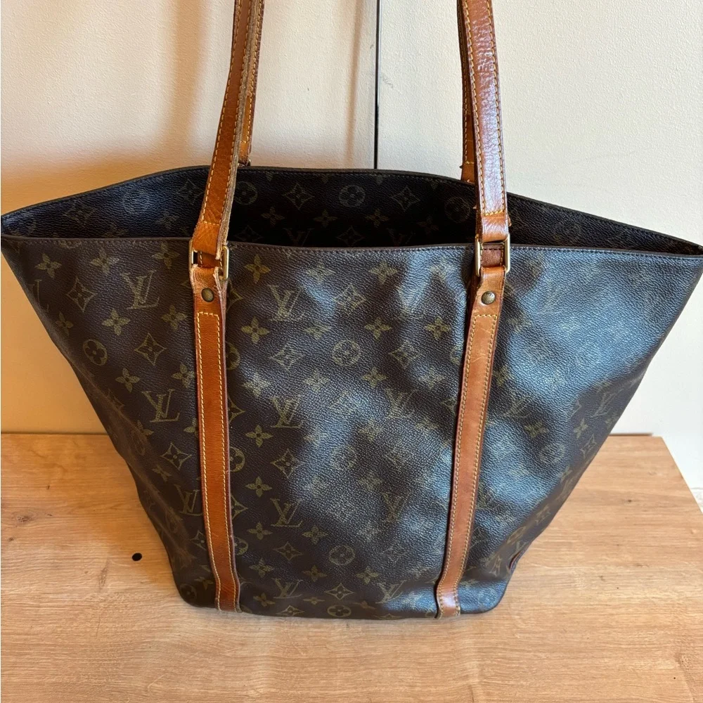 Authentic Louis Vuitton sac shopping large bag - Picture 2 of 9